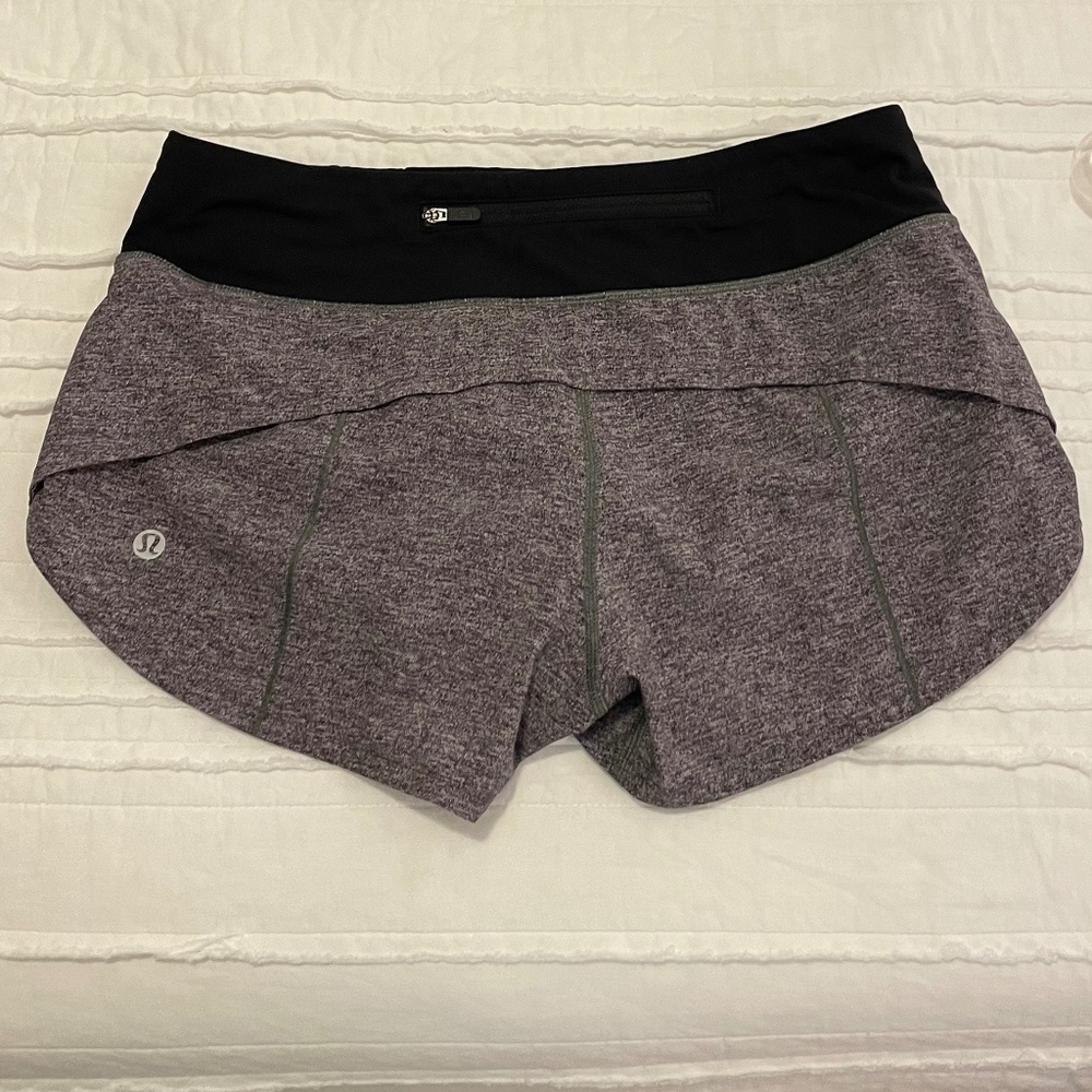 Lululemon Gray 2.5” Inseam Shorts (Size 4)